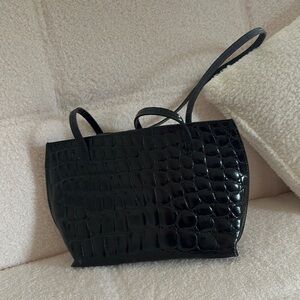 Elegant Black Crocodile-Embossed Tote Bag